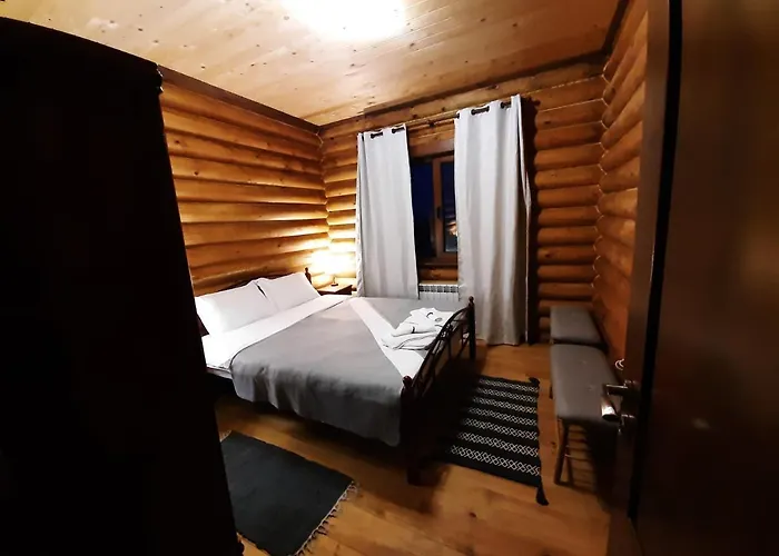 ゲストハウス под звездите パンポロボ